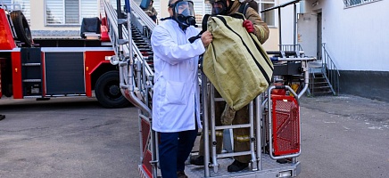 Архивте өрт сөндірушілер оқу-жаттығу өткізді фото галереи 3